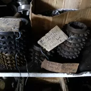 Продам запчасти на экскаватор  ЭО-4112. 