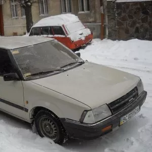   Нісан Станза 