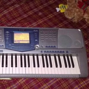синтезатор YAMAHA PSR 