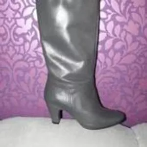 продам новые сапоги ( ZARA )